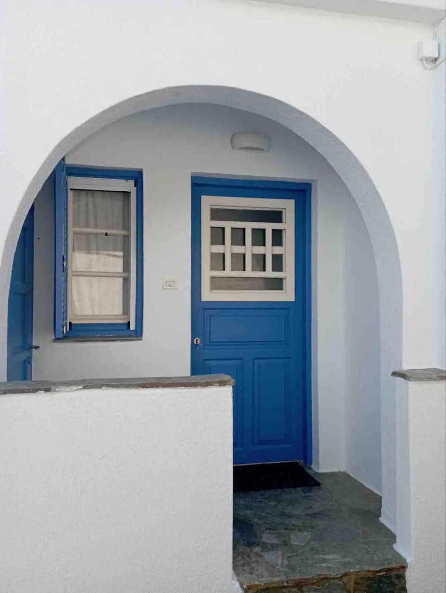 Cozy Studio In Beautiful Apollonas Beach Naxos Exterior photo